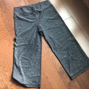 LULULEMON 🍋💛🍋 Capris